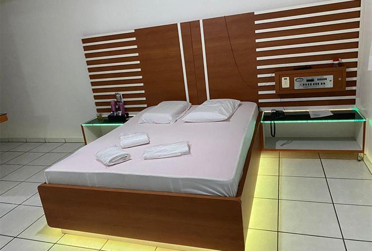 Love hotel 2000 Guarulhos
